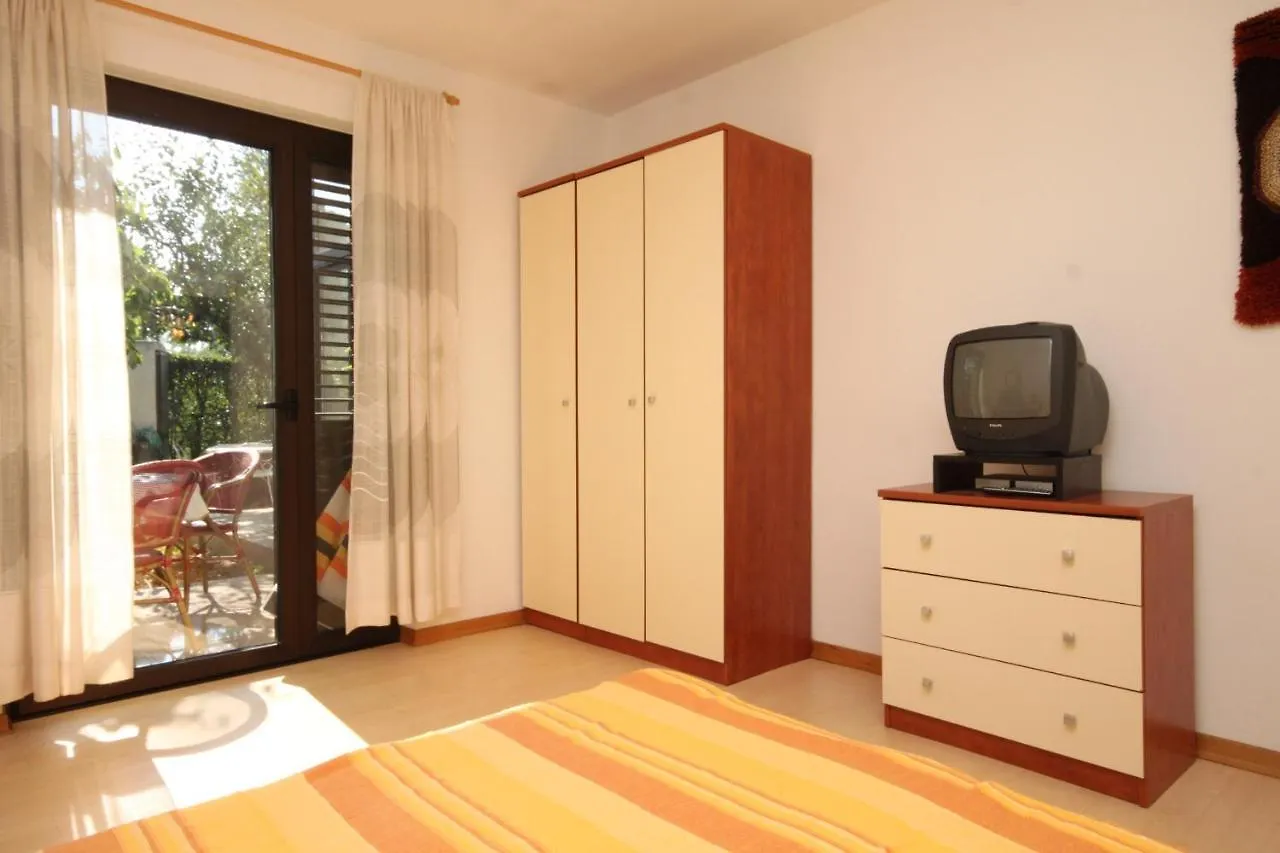 Apartment Umag 7171C Kroatien